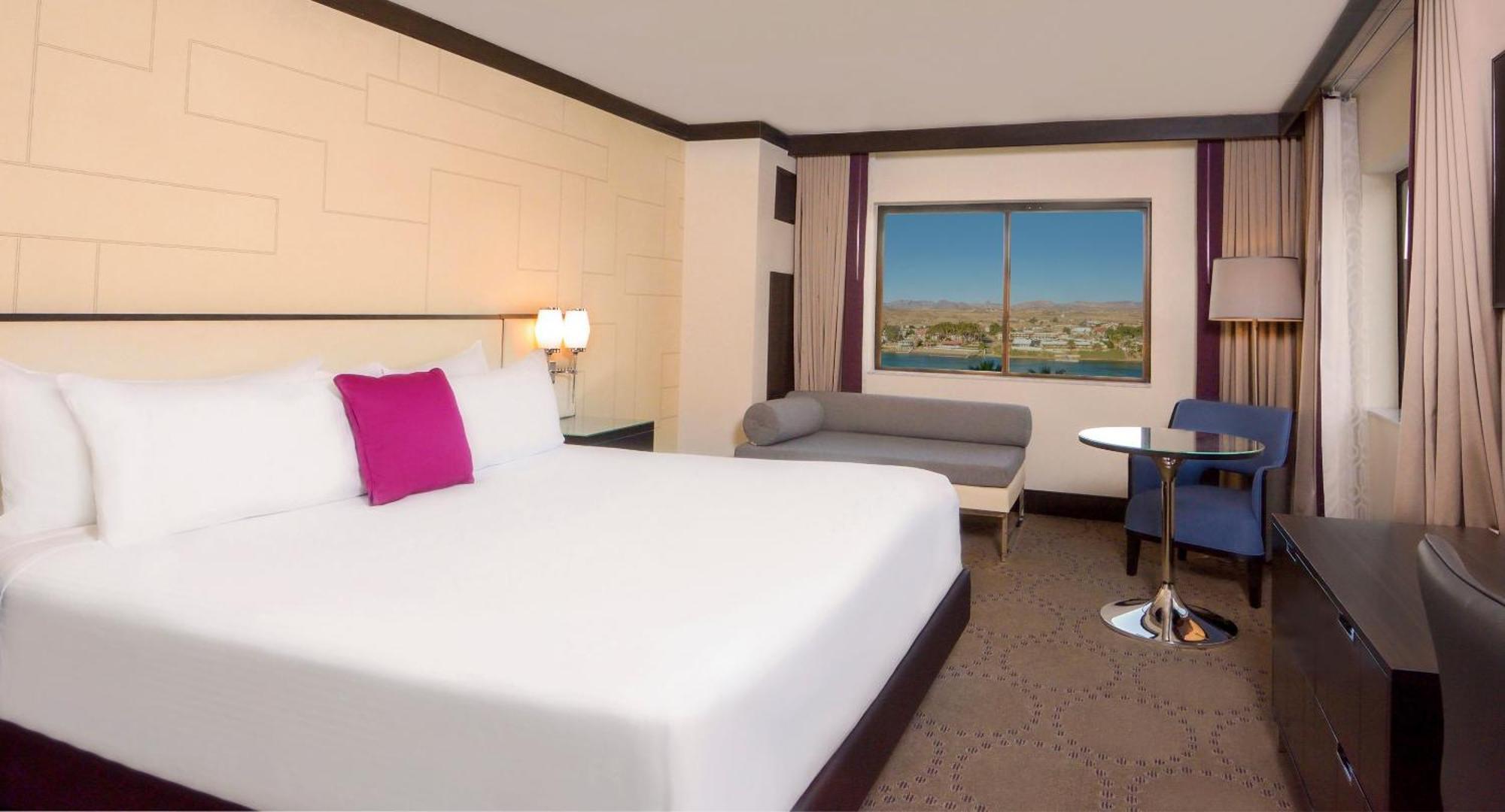 Harrah's & Casino
